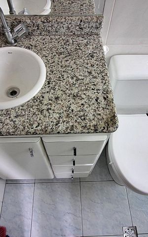 Apartamento para alugar com 110m², 3 quartos e 1 vagaDetalhes do Banheiro da Suíte