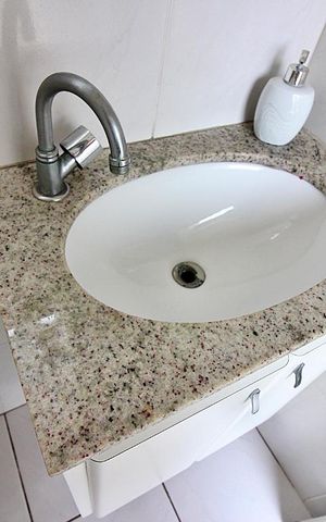 Apartamento para alugar com 110m², 3 quartos e 1 vagaDetalhes do Banheiro de Serviço