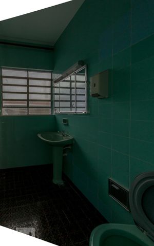 Casa para alugar com 115m², 3 quartos e 2 vagas Casa para alugar com 115m², 3 quartos e 2 vagasBanheiro 1