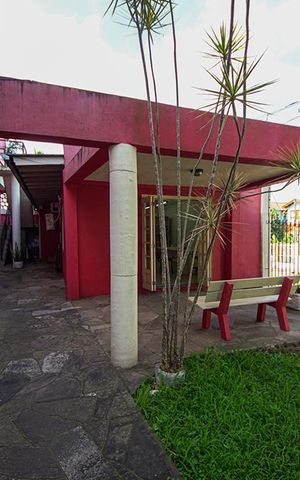 Casa à venda com 450m², 5 quartos e 4 vagasEscritório