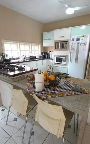 Casa à venda com 450m², 5 quartos e 4 vagasCozinha