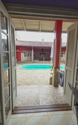 Casa à venda com 450m², 5 quartos e 4 vagasQuarto 2