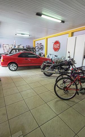 Casa à venda com 450m², 5 quartos e 4 vagasGaragem