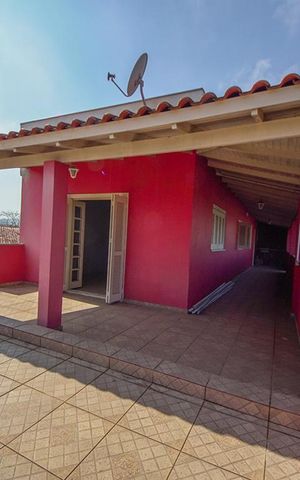 Casa à venda com 450m², 5 quartos e 4 vagasFachada do 2º piso