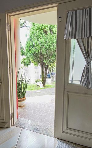 Casa à venda com 450m², 5 quartos e 4 vagasSala de Estar