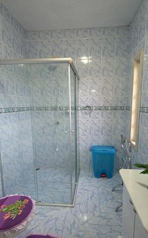 Casa à venda com 450m², 5 quartos e 4 vagasBanheiro 2