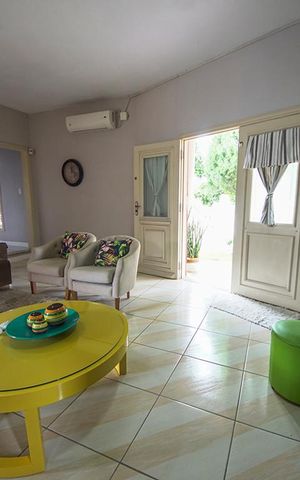 Casa à venda com 450m², 5 quartos e 4 vagasSala de Estar