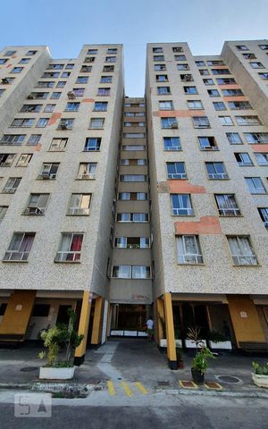 Apartamento à venda com 100m², 3 quartos e 1 vaga Apartamento à venda com 100m², 3 quartos e 1 vagaFachada