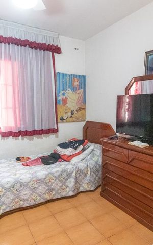 Casa à venda com 250m², 4 quartos e 2 vagas Casa à venda com 250m², 4 quartos e 2 vagasQuarto 4