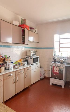 Casa à venda com 250m², 4 quartos e 2 vagas Casa à venda com 250m², 4 quartos e 2 vagasCozinha 2