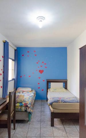 Casa à venda com 100m², 3 quartos e 2 vagas Casa à venda com 100m², 3 quartos e 2 vagasQuarto 3