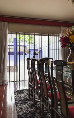 Casa à venda com 470m², 4 quartos e 6 vagas Casa à venda com 470m², 4 quartos e 6 vagasSala de Jantar