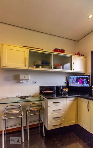 Apartamento à venda com 108m², 3 quartos e 2 vagas Apartamento à venda com 108m², 3 quartos e 2 vagasCozinha
