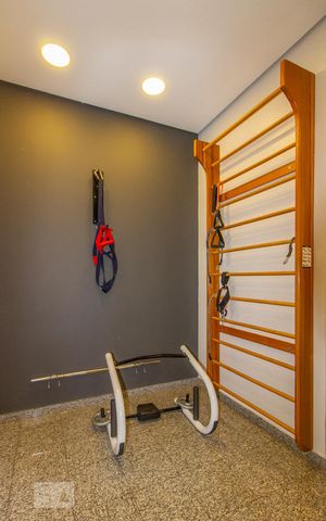 Apartamento à venda com 108m², 3 quartos e 2 vagas Apartamento à venda com 108m², 3 quartos e 2 vagasÁrea comum - Academia