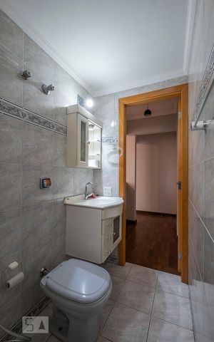 Apartamento à venda com 85m², 2 quartos e 1 vaga Apartamento à venda com 85m², 2 quartos e 1 vagaBanheiro Social