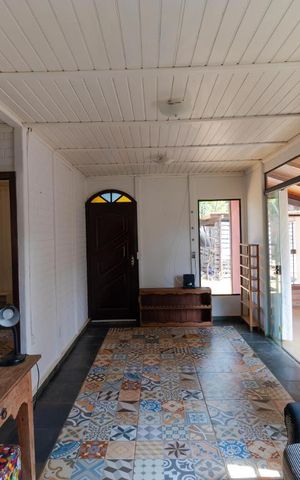 Casa à venda com 140m², 2 quartos e 20 vagas Casa à venda com 140m², 2 quartos e 20 vagasSala 01
