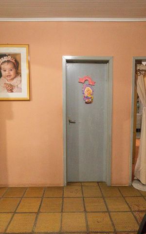 Casa à venda com 150m², 4 quartos e 2 vagas Casa à venda com 150m², 4 quartos e 2 vagasSala