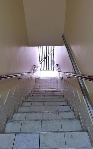Apartamento à venda com 91m², 3 quartos e 1 vagaEscada