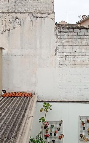 Casa de condomínio à venda com 420m², 4 quartos e 4 vagas Casa de condomínio à venda com 420m², 4 quartos e 4 vagasVista da varanda da suíte 1 e 2
