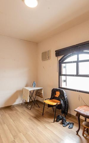 Casa à venda com 220m², 5 quartos e 2 vagasQuarto 5 (Fundos)