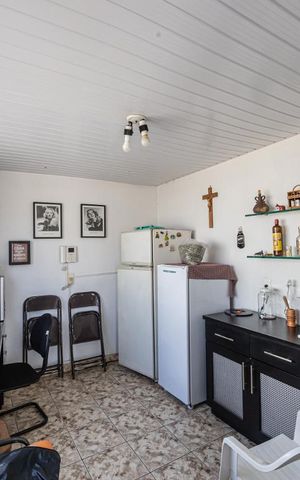 Casa à venda com 220m², 5 quartos e 2 vagasQuarto de Serviço