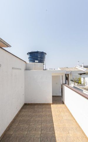 Casa à venda com 220m², 5 quartos e 2 vagasÁrea comum - Churrasqueira