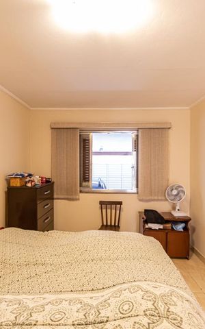 Casa à venda com 220m², 5 quartos e 2 vagasQuarto 1