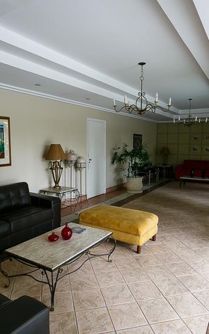 Apartamento para alugar com 165m², 3 quartos e 3 vagas Apartamento para alugar com 165m², 3 quartos e 3 vagasHall de Entrada