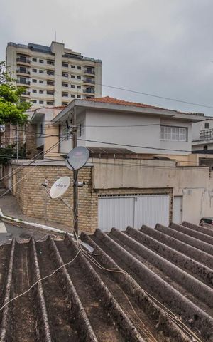 Casa à venda com 200m², 2 quartos e 1 vaga Casa à venda com 200m², 2 quartos e 1 vagaVista