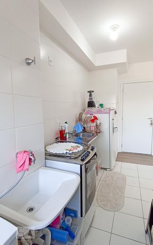 Apartamento à venda com 51m², 2 quartos e 1 vaga Apartamento à venda com 51m², 2 quartos e 1 vagaCozinha e área de serviço