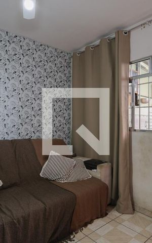 Casa à venda com 180m², 4 quartos e sem vaga Casa à venda com 180m², 4 quartos e sem vagaCasa 1 - Sala