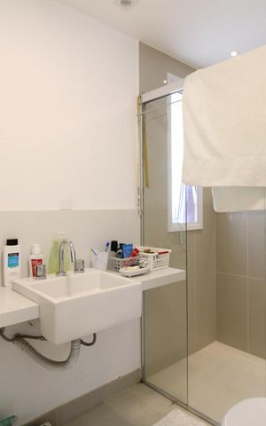Apartamento à venda com 172m², 3 quartos e 4 vagasBanheiro da suíte 1