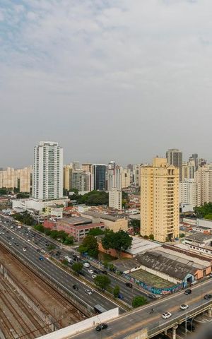Apartamento à venda com 105m², 3 quartos e 1 vagaQuarto 2 - Vista