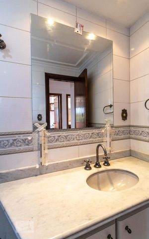 Apartamento para alugar com 175m², 4 quartos e 3 vagasBanheiro 2 - Pia