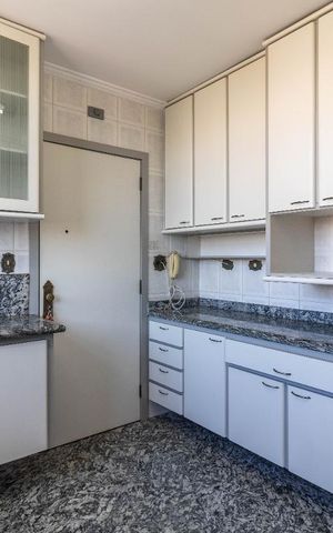 Apartamento para alugar com 175m², 4 quartos e 3 vagasCozinha