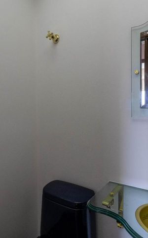 Apartamento para alugar com 175m², 4 quartos e 3 vagasBanheiro