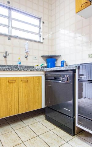 Casa à venda com 120m², 3 quartos e 2 vagas Casa à venda com 120m², 3 quartos e 2 vagasCozinha