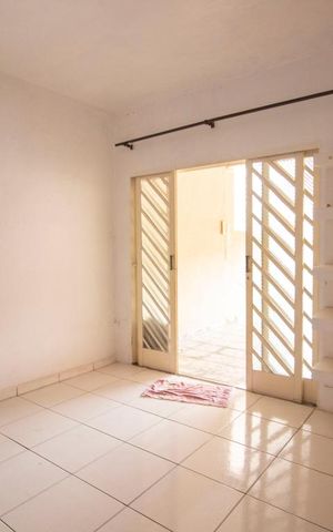 Casa para alugar com 90m², 2 quartos e 1 vagaSala