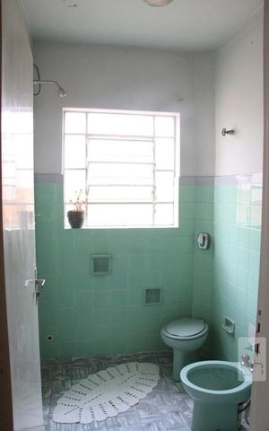 Casa para alugar com 120m², 4 quartos e 2 vagasBanheiro