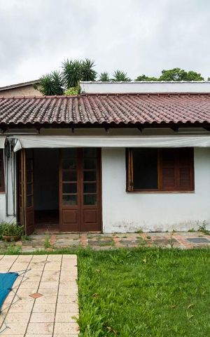 Casa à venda com 220m², 3 quartos e 3 vagasEdícula