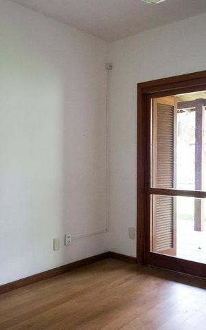 Casa à venda com 220m², 3 quartos e 3 vagasSuíte 1