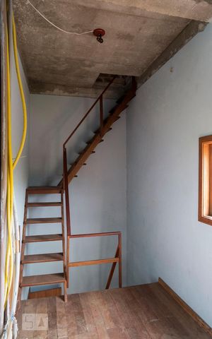 Casa à venda com 220m², 3 quartos e 3 vagasEscritório