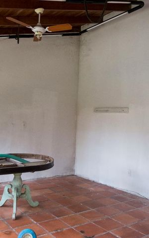 Casa à venda com 220m², 3 quartos e 3 vagasEdícula