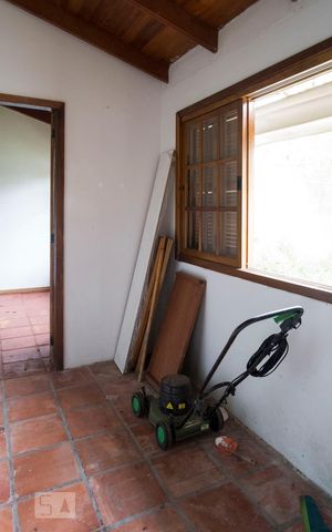 Casa à venda com 220m², 3 quartos e 3 vagasEdícula