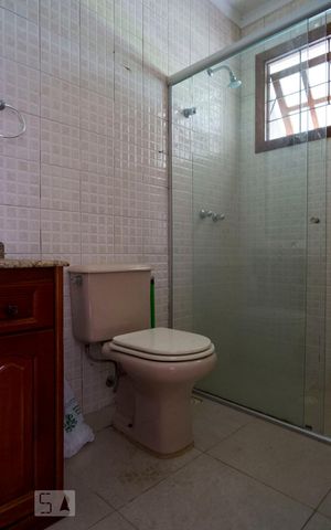 Casa à venda com 220m², 3 quartos e 3 vagasBanheiro Social