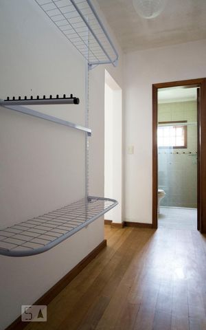 Casa à venda com 220m², 3 quartos e 3 vagasCloset da suíte 1
