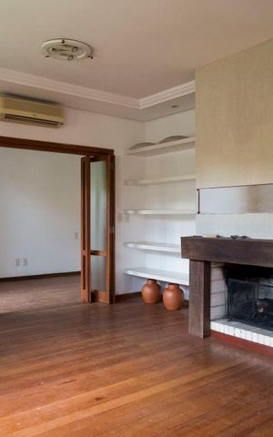 Casa à venda com 220m², 3 quartos e 3 vagasSala de Estar