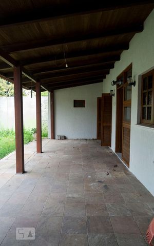 Casa à venda com 220m², 3 quartos e 3 vagasÁrea Externa
