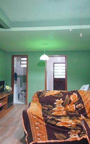 Casa de condomínio à venda com 82m², 2 quartos e 1 vagaSala