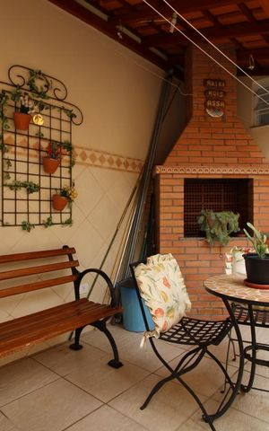 Casa à venda com 172m², 3 quartos e 2 vagasÁrea Churrasqueira